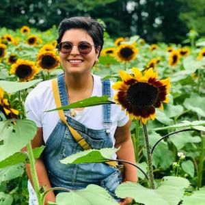 Meet your Posher, Daniela